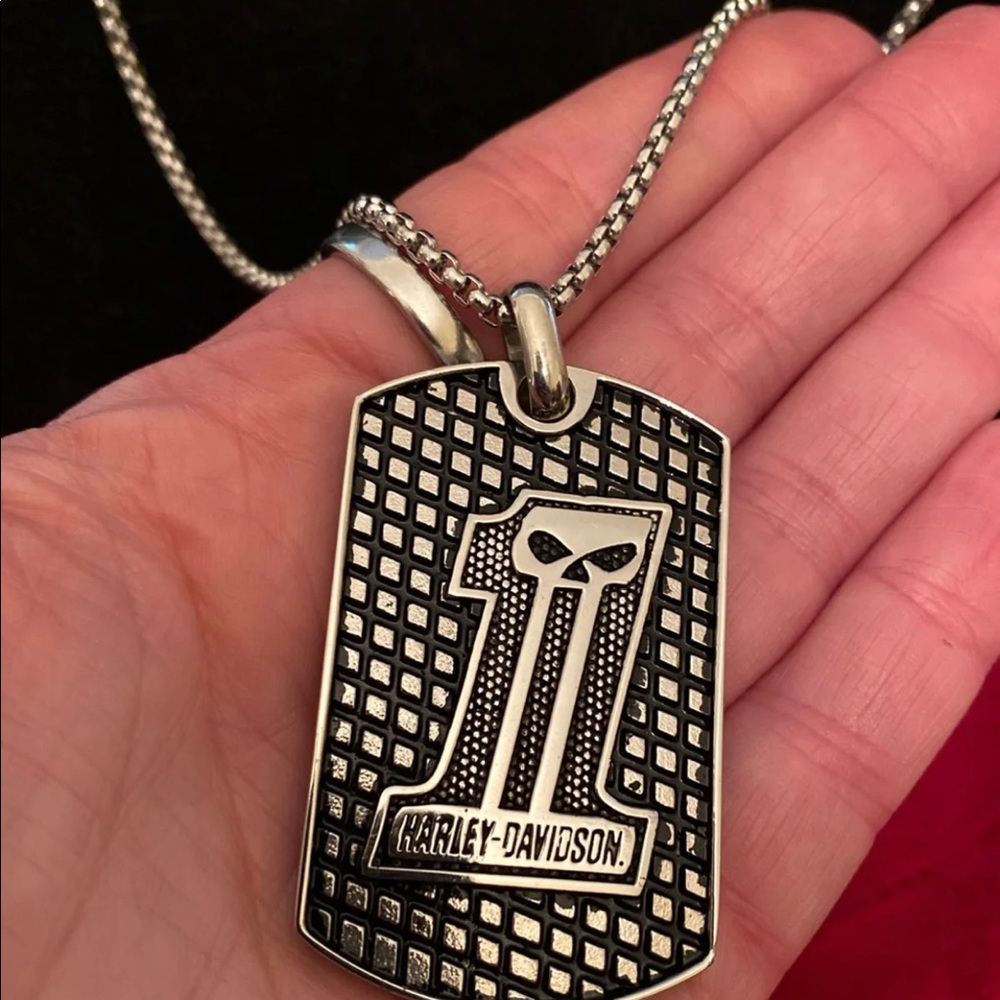 Limited! HD Men’s Necklace - Picture 1 of 4